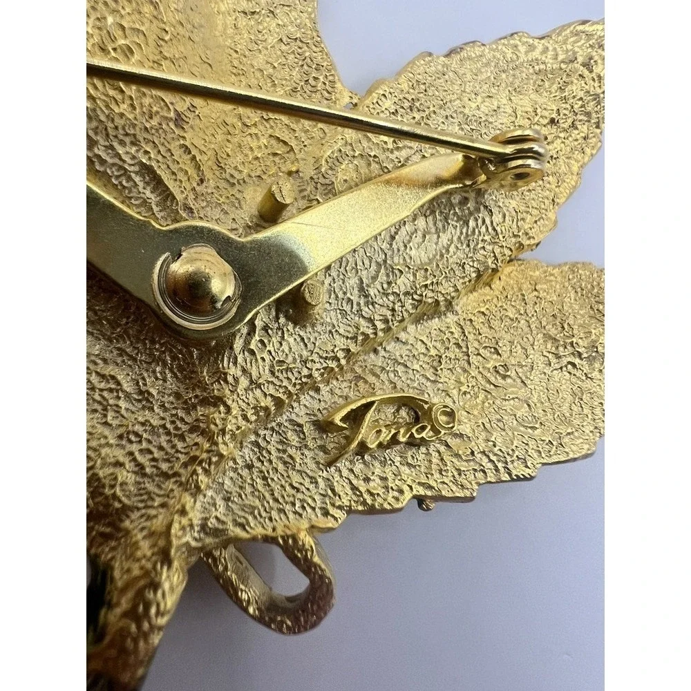 Vintage Tona Leaf Brooch Large 3